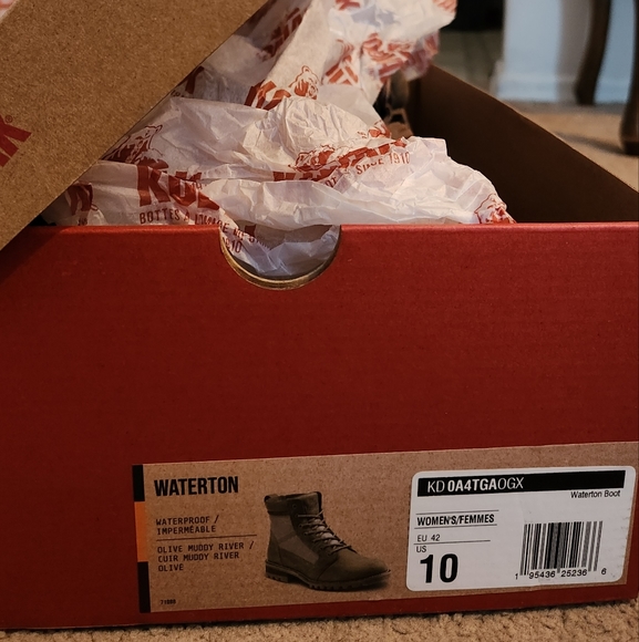 Kodiak Women's Boots NWT - Picture 2 of 7